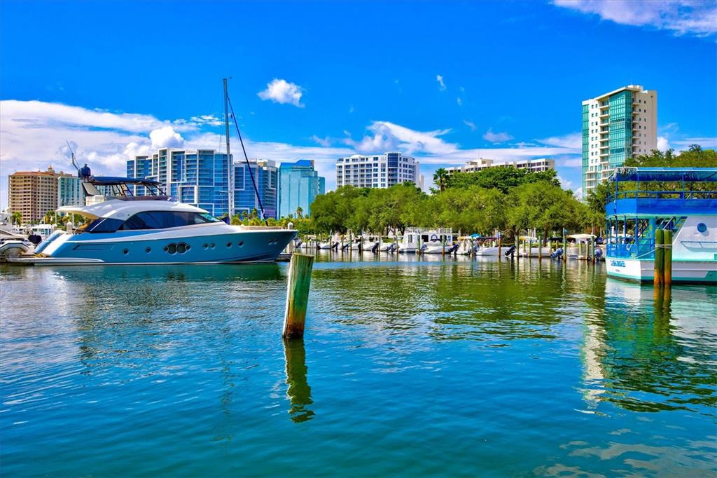 PAVER PARK ESTATES 1ST ADD - Residential Lease