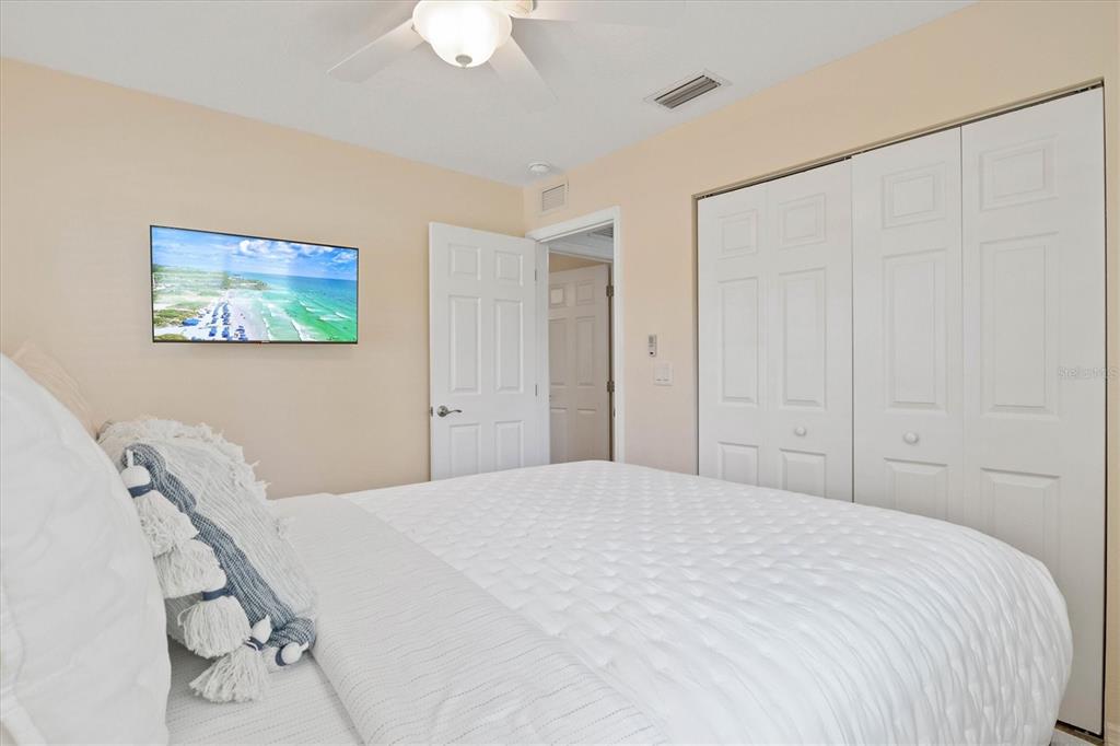 PAVER PARK ESTATES 1ST ADD - Residential Lease