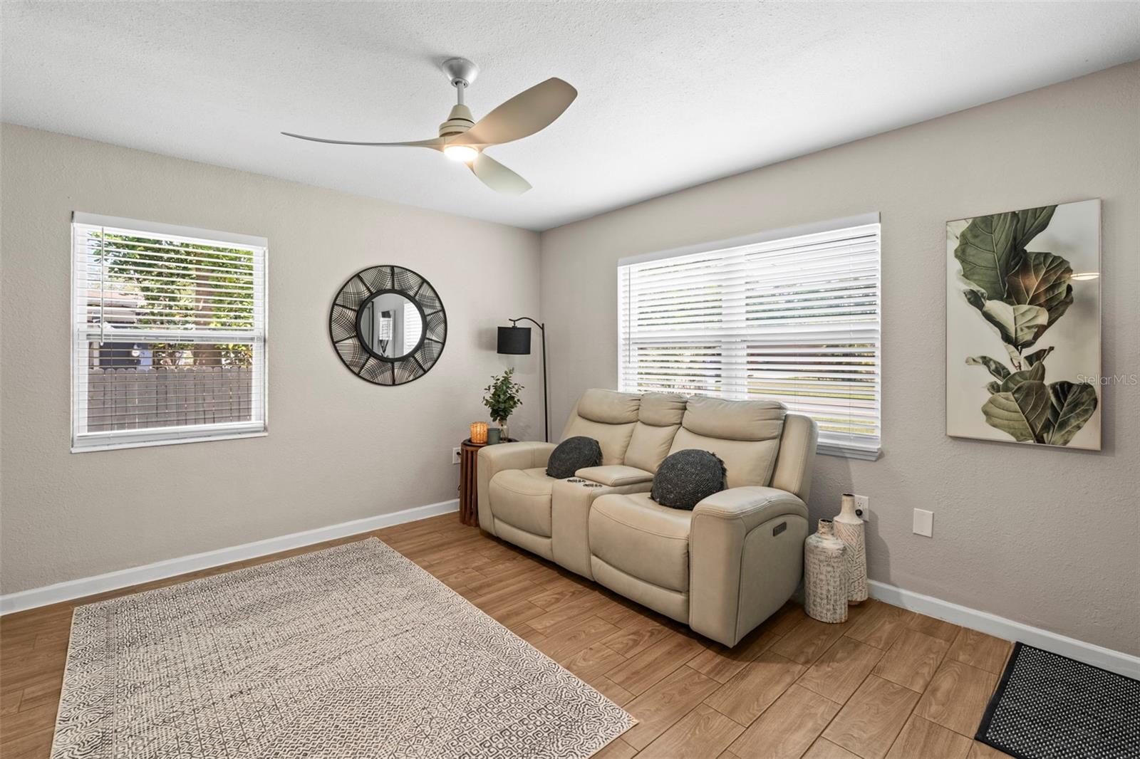 512 FLAME TREE DRIVE