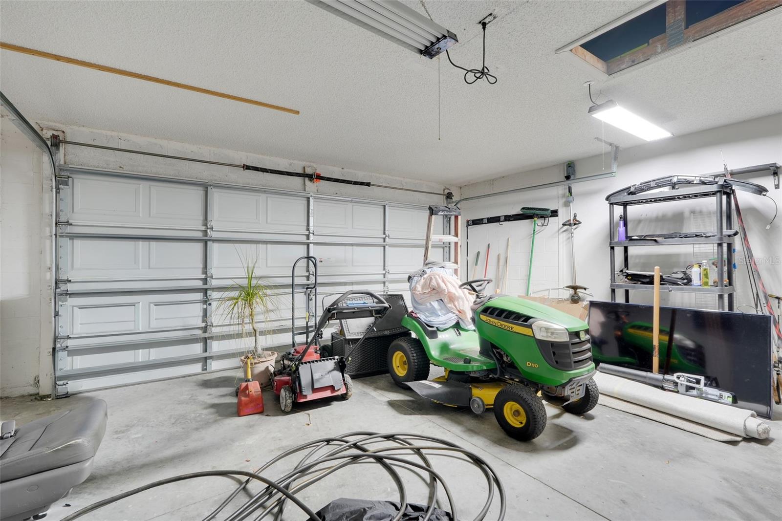 LEXINGTON ESTATES SUB GROVELAND - Residential