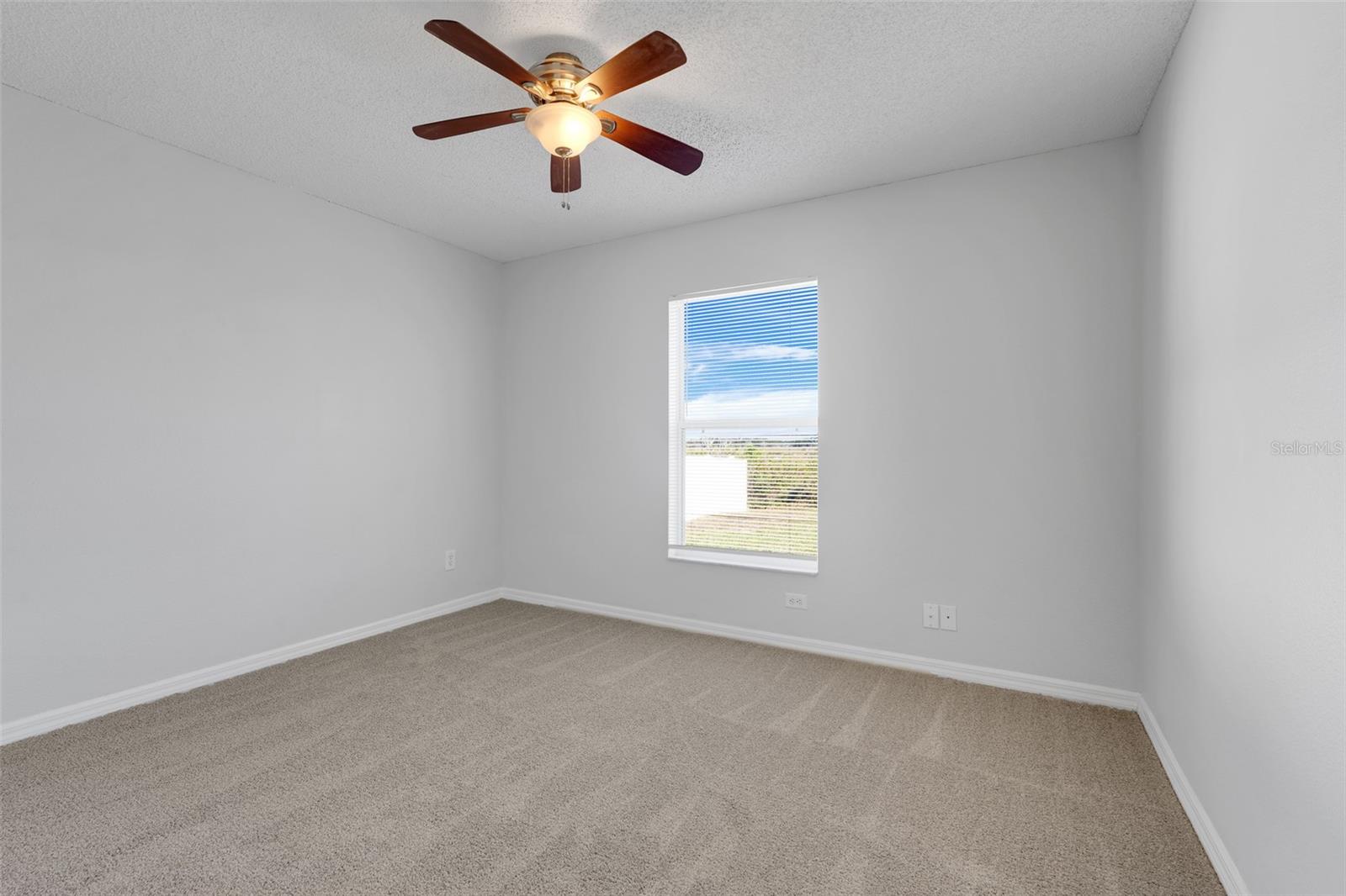 LEXINGTON ESTATES SUB GROVELAND - Residential