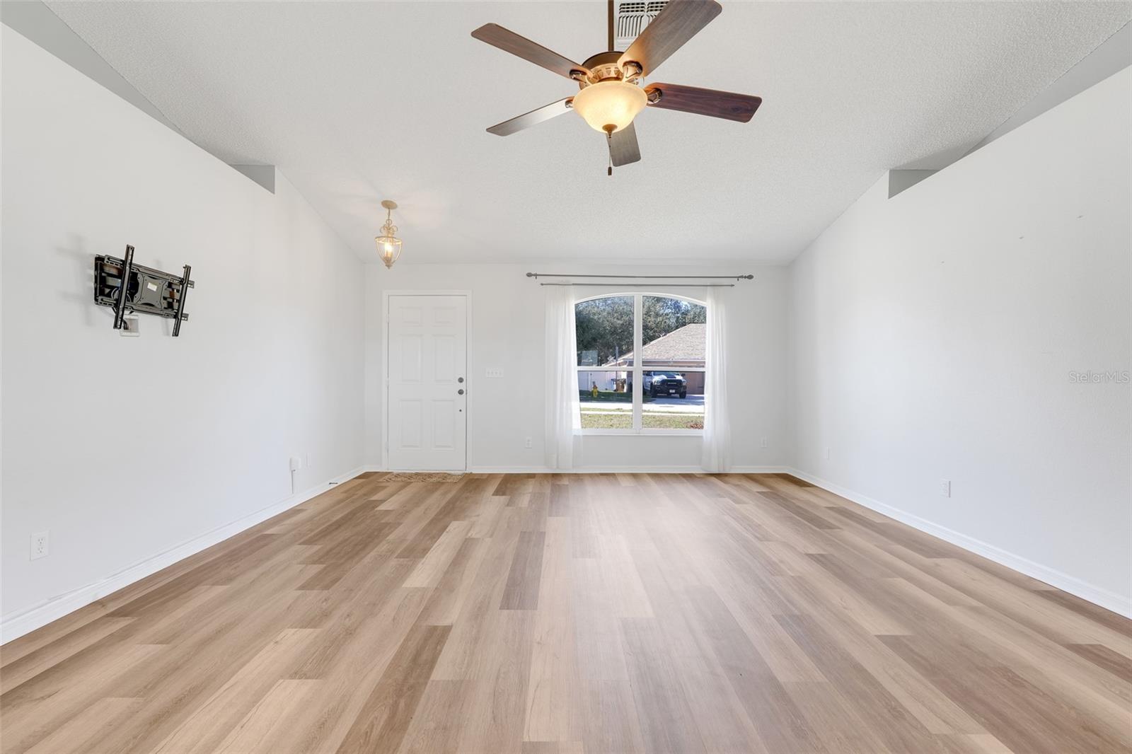 LEXINGTON ESTATES SUB GROVELAND - Residential