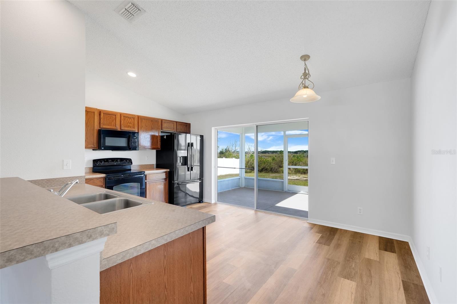 LEXINGTON ESTATES SUB GROVELAND - Residential