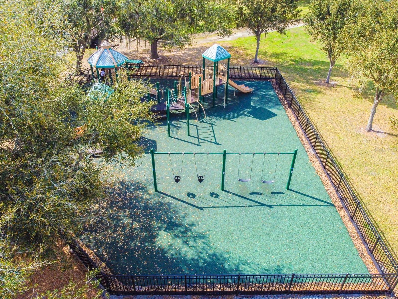 THE PADDOCKS PH II - Residential