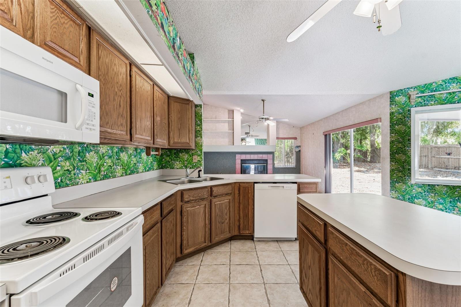 THE PADDOCKS PH II - Residential