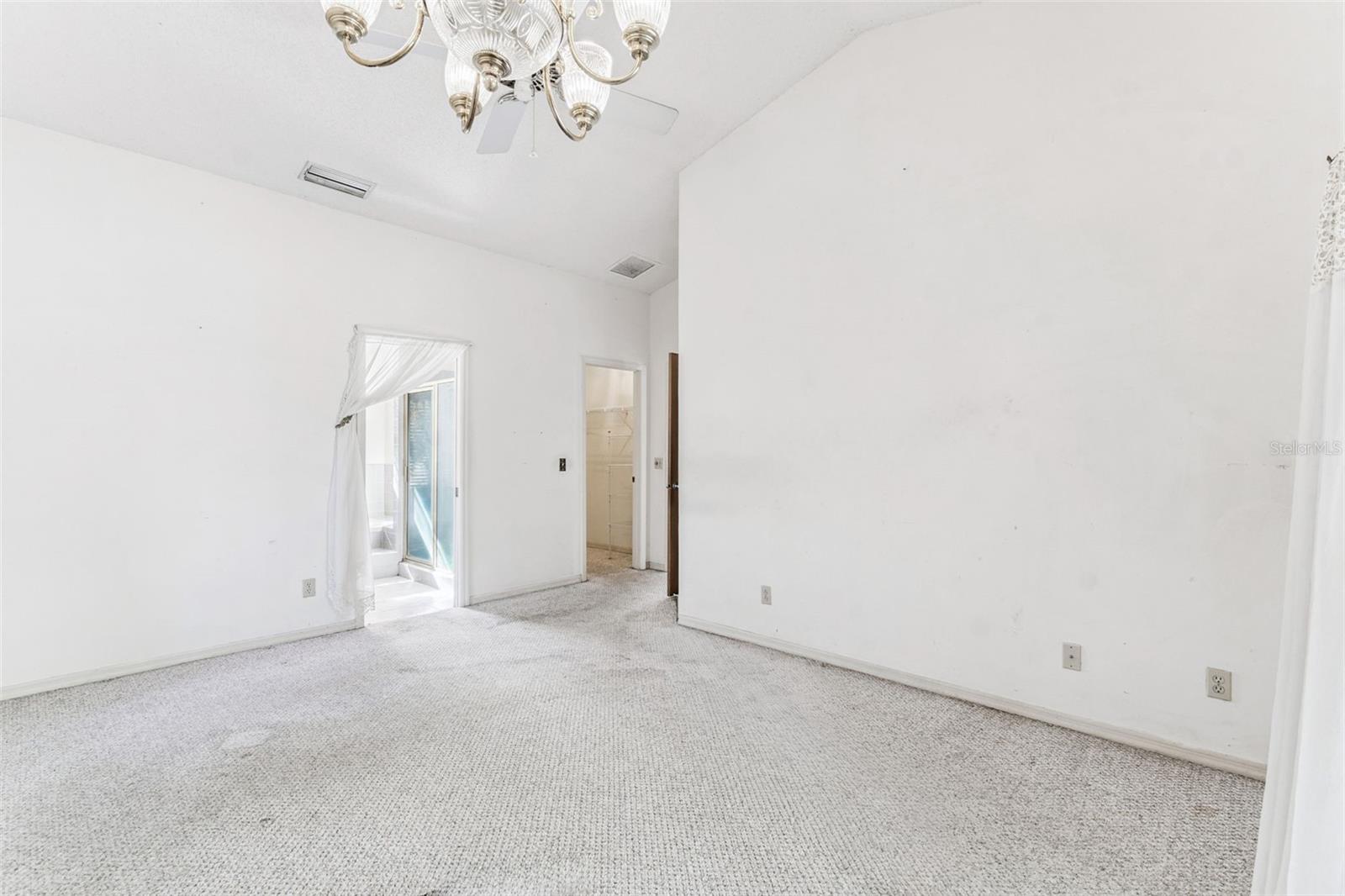 THE PADDOCKS PH II - Residential