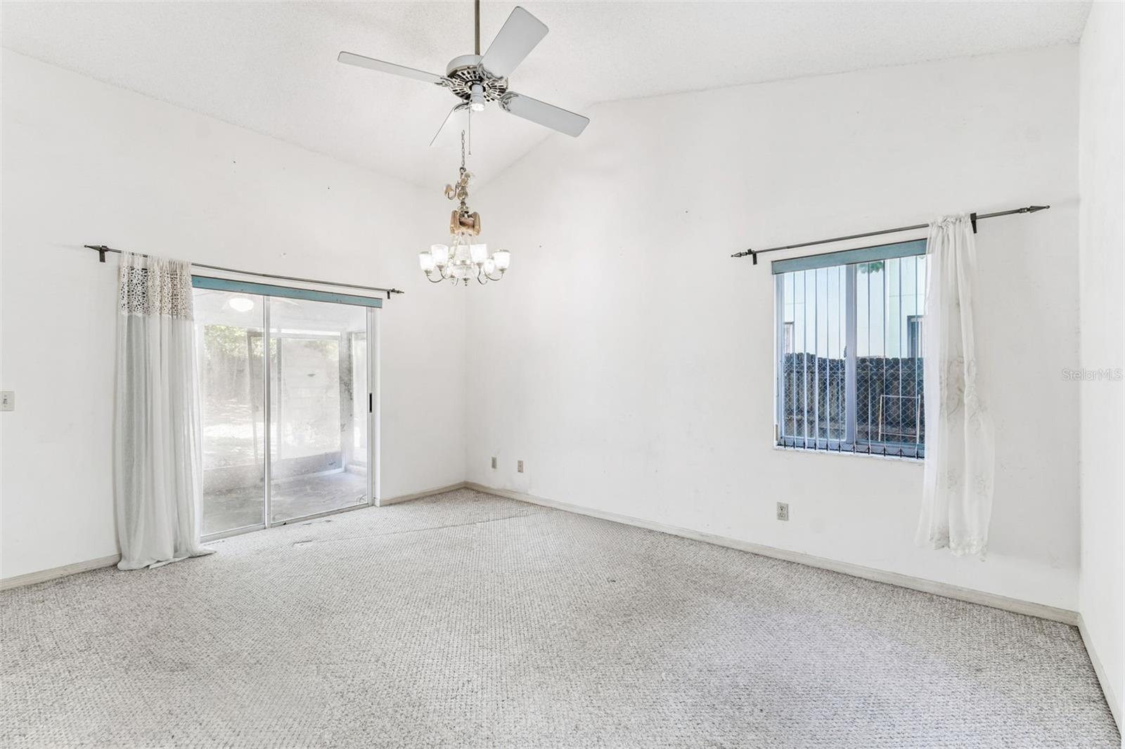 THE PADDOCKS PH II - Residential