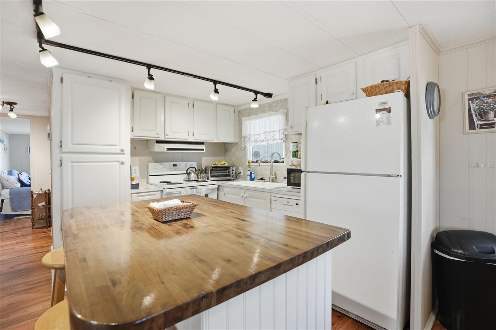 BROOKRIDGE COMM - Residential