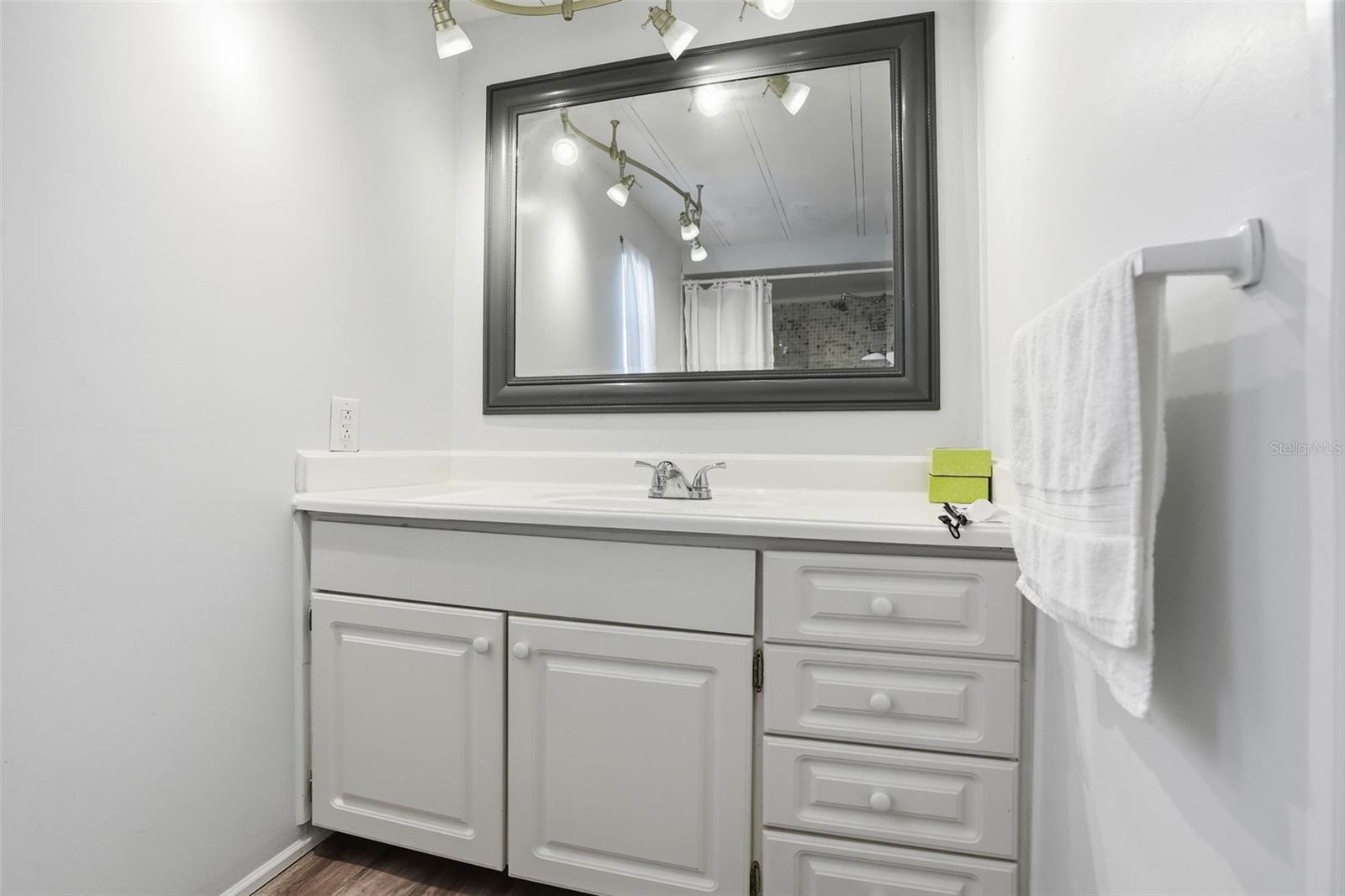 BROOKRIDGE COMM - Residential