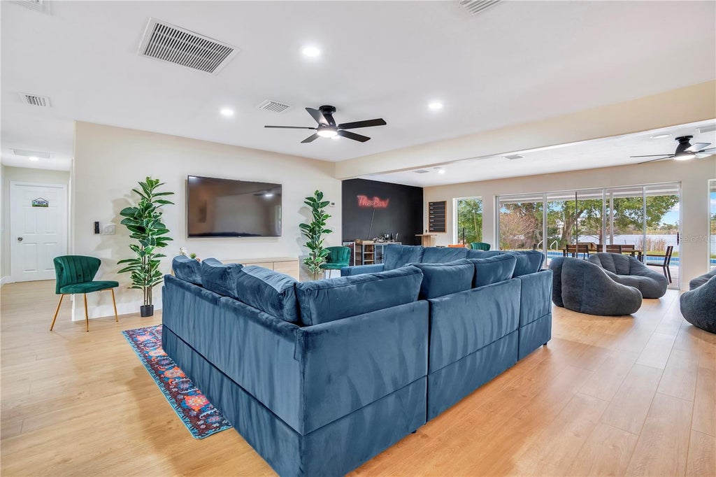 Photo of 411 Rock Lake Drive, Orlando, FL 32805 (MLS # O6449642)