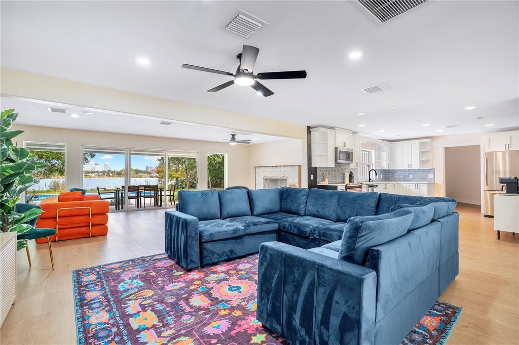 Photo of 411 Rock Lake Drive, Orlando, FL 32805 (MLS # O6449642)