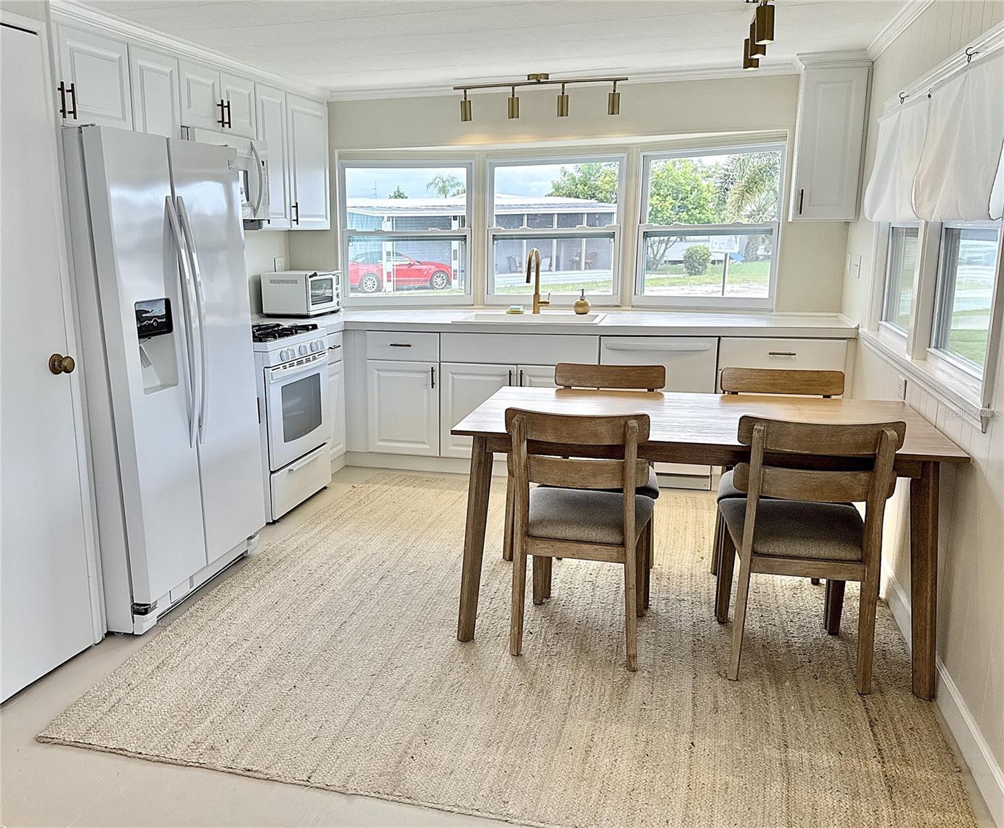 346 MOUNT SAXON AVENUE NE 316