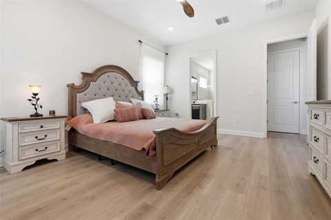 Tiny photo for 16131 Volterra Point, Bella Collina, FL 34756 (MLS # S5144867)