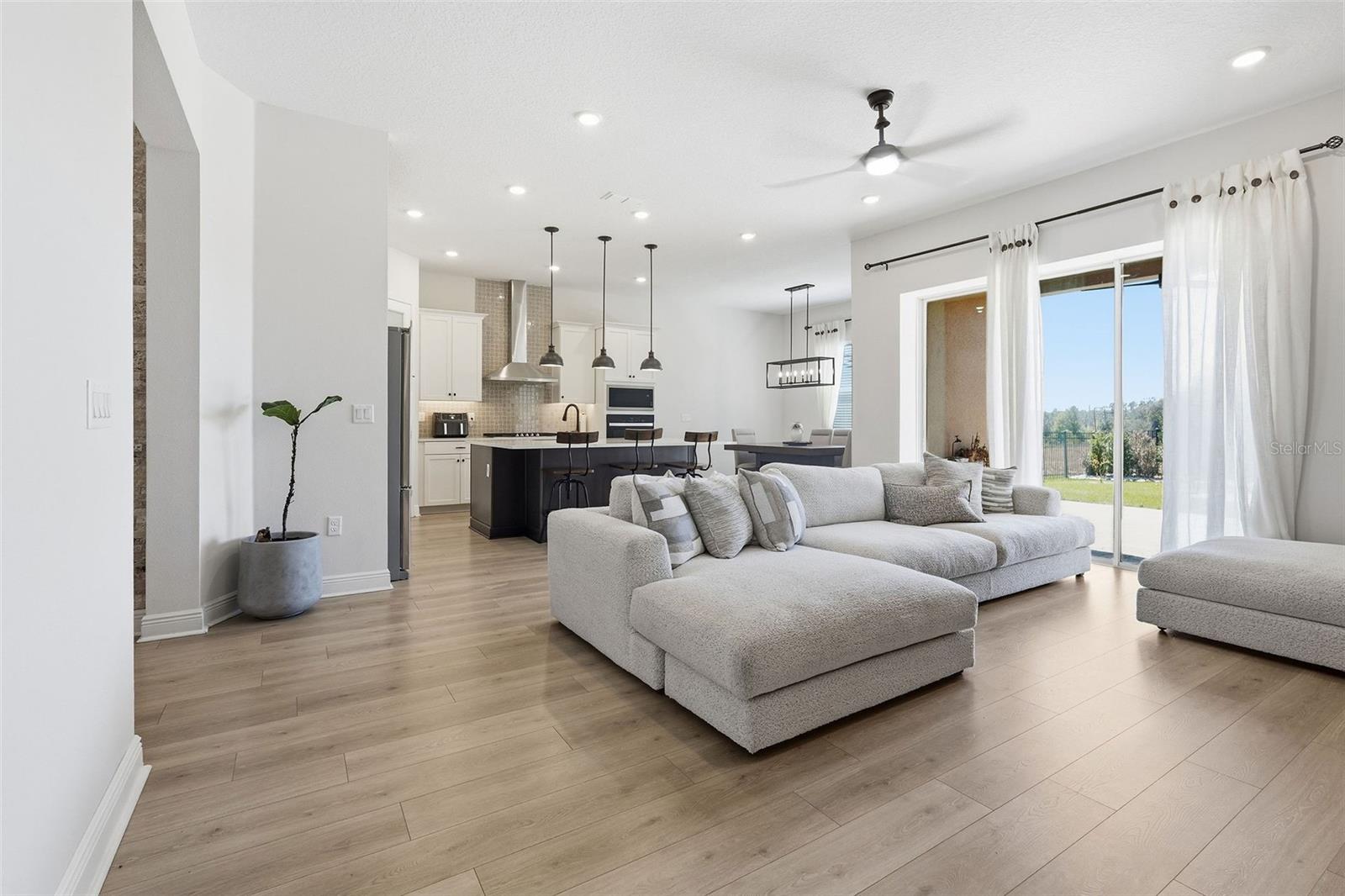 BELLA COLLINA WEST SUB - Residential