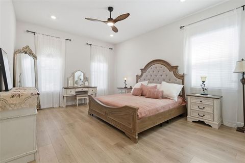 Tiny photo for 16131 Volterra Point, Bella Collina, FL 34756 (MLS # S5144867)