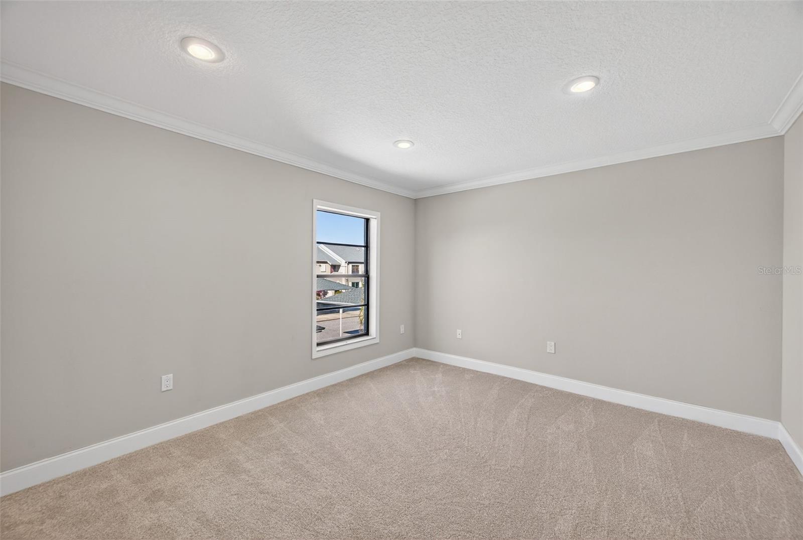 BORDEAUX VILLAGE - Residential