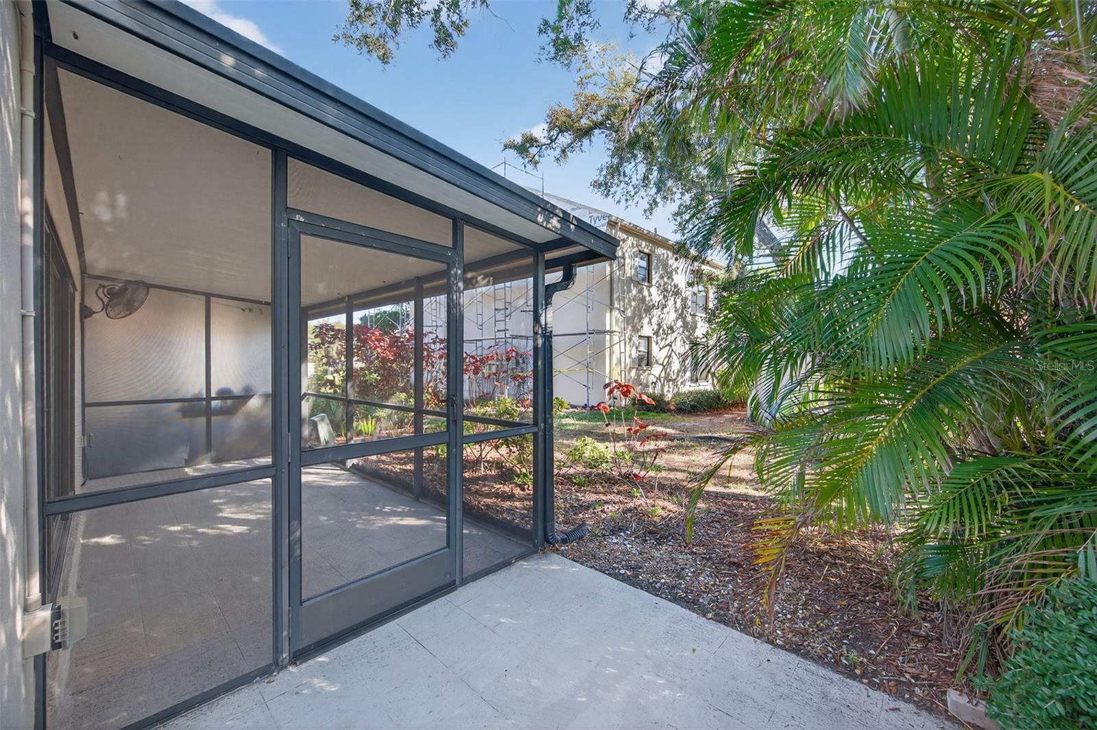 BORDEAUX VILLAGE - Residential