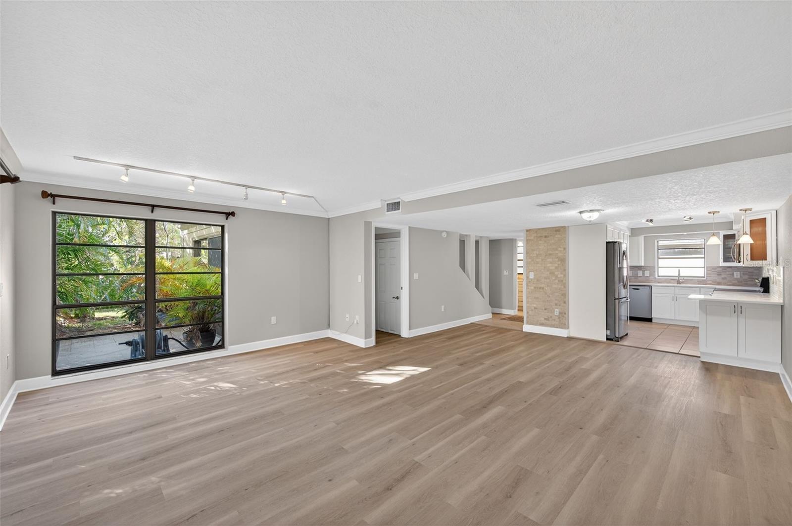 BORDEAUX VILLAGE - Residential