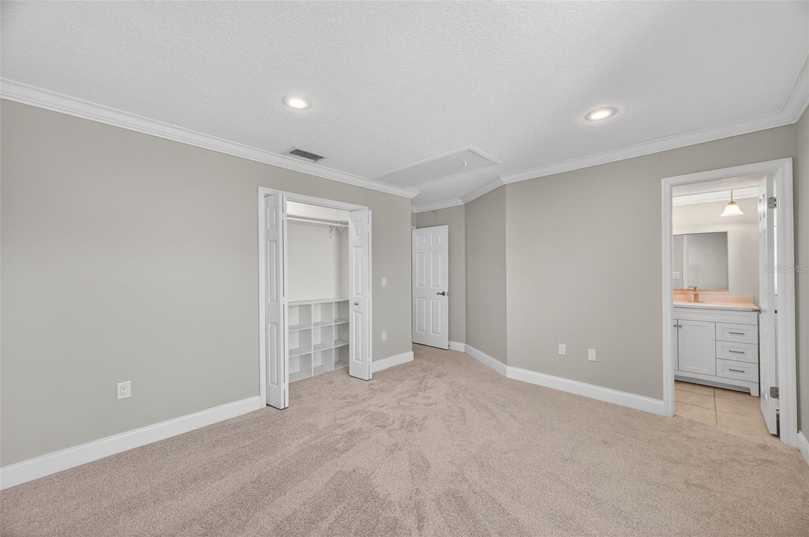 BORDEAUX VILLAGE - Residential