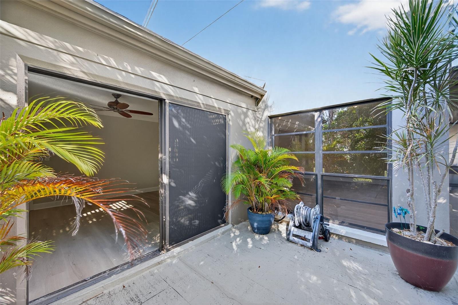 BORDEAUX VILLAGE - Residential