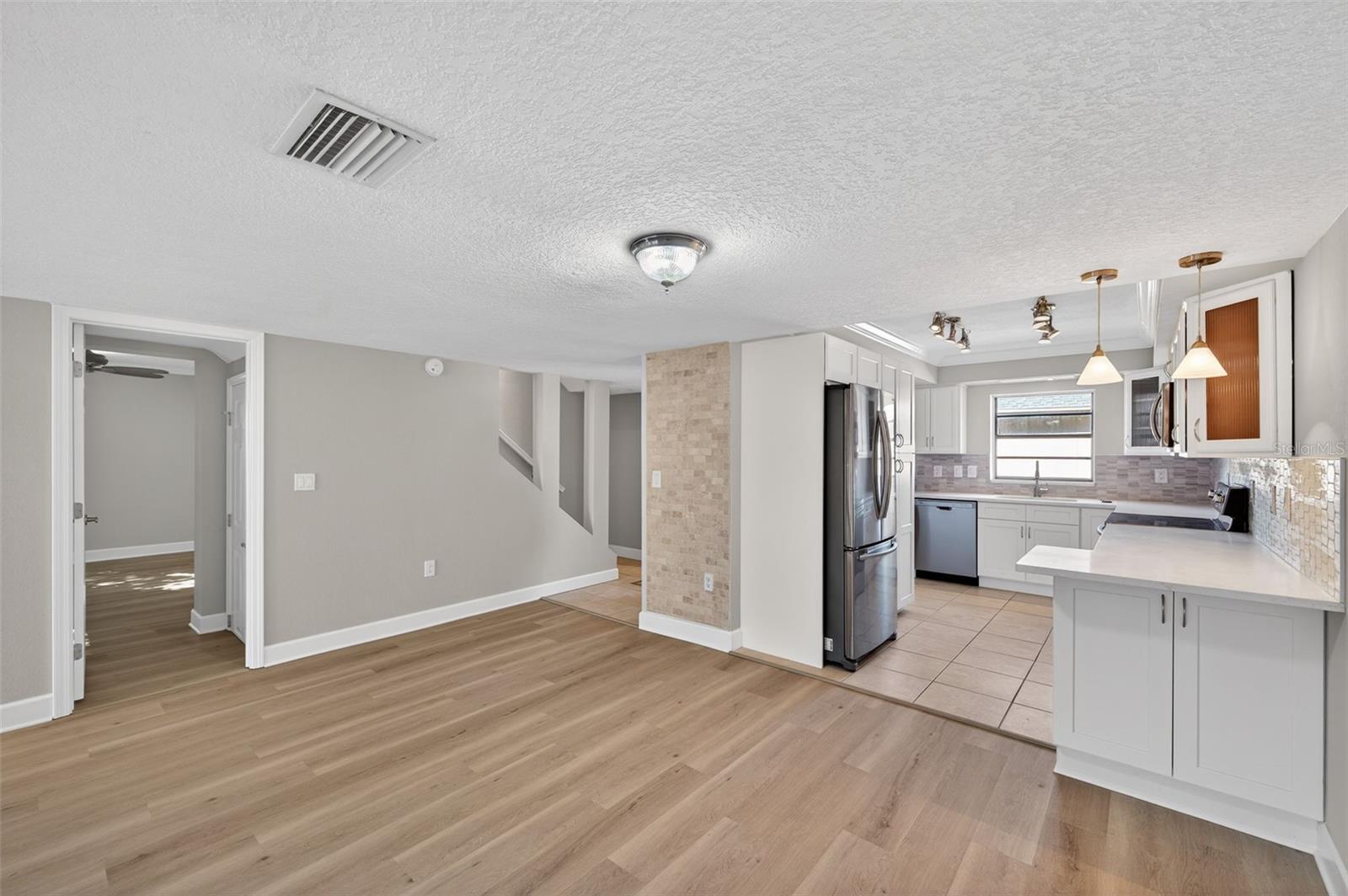 BORDEAUX VILLAGE - Residential