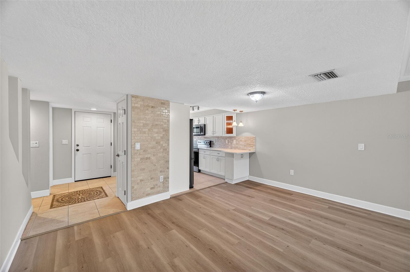 BORDEAUX VILLAGE - Residential