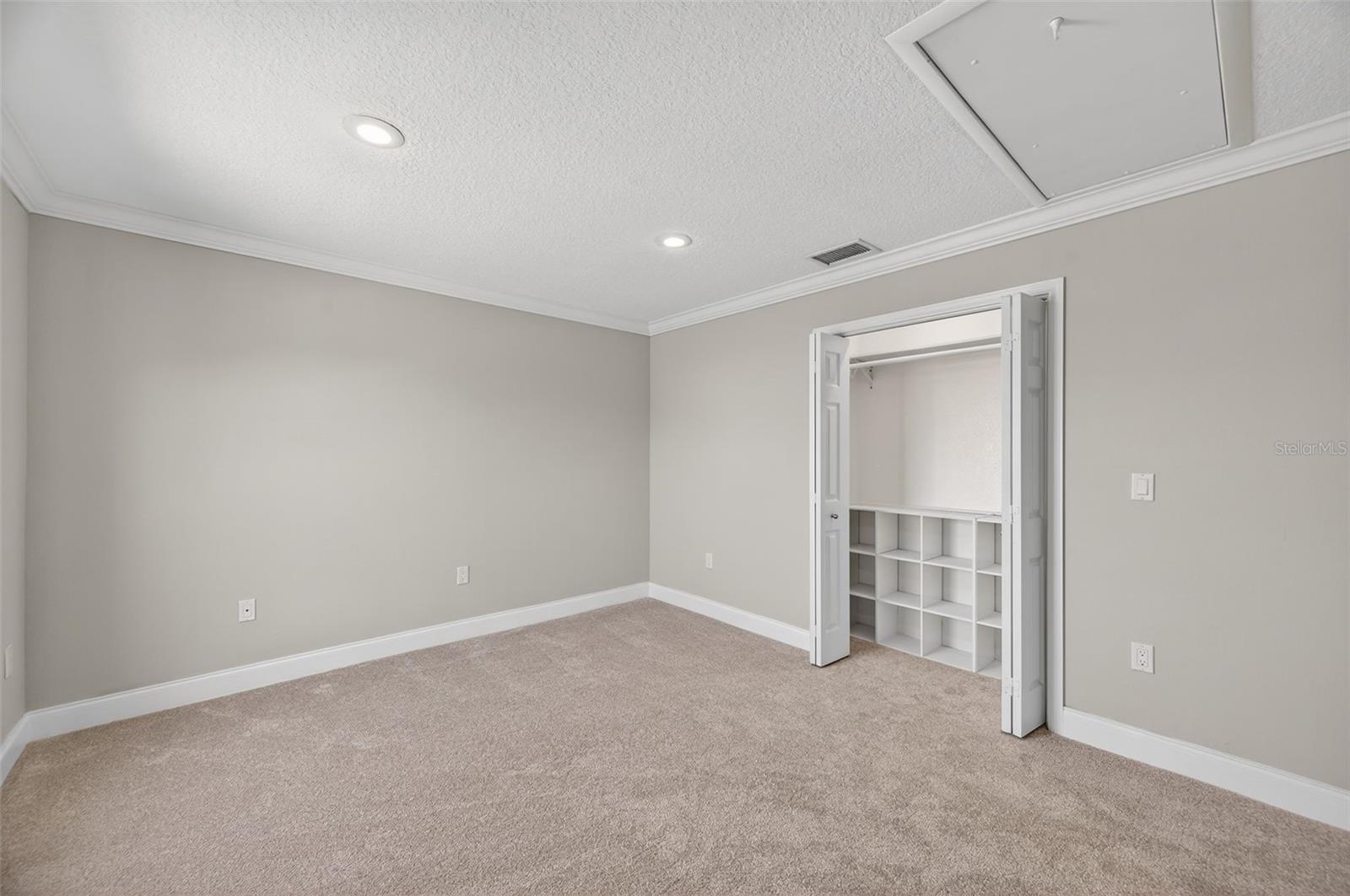 BORDEAUX VILLAGE - Residential