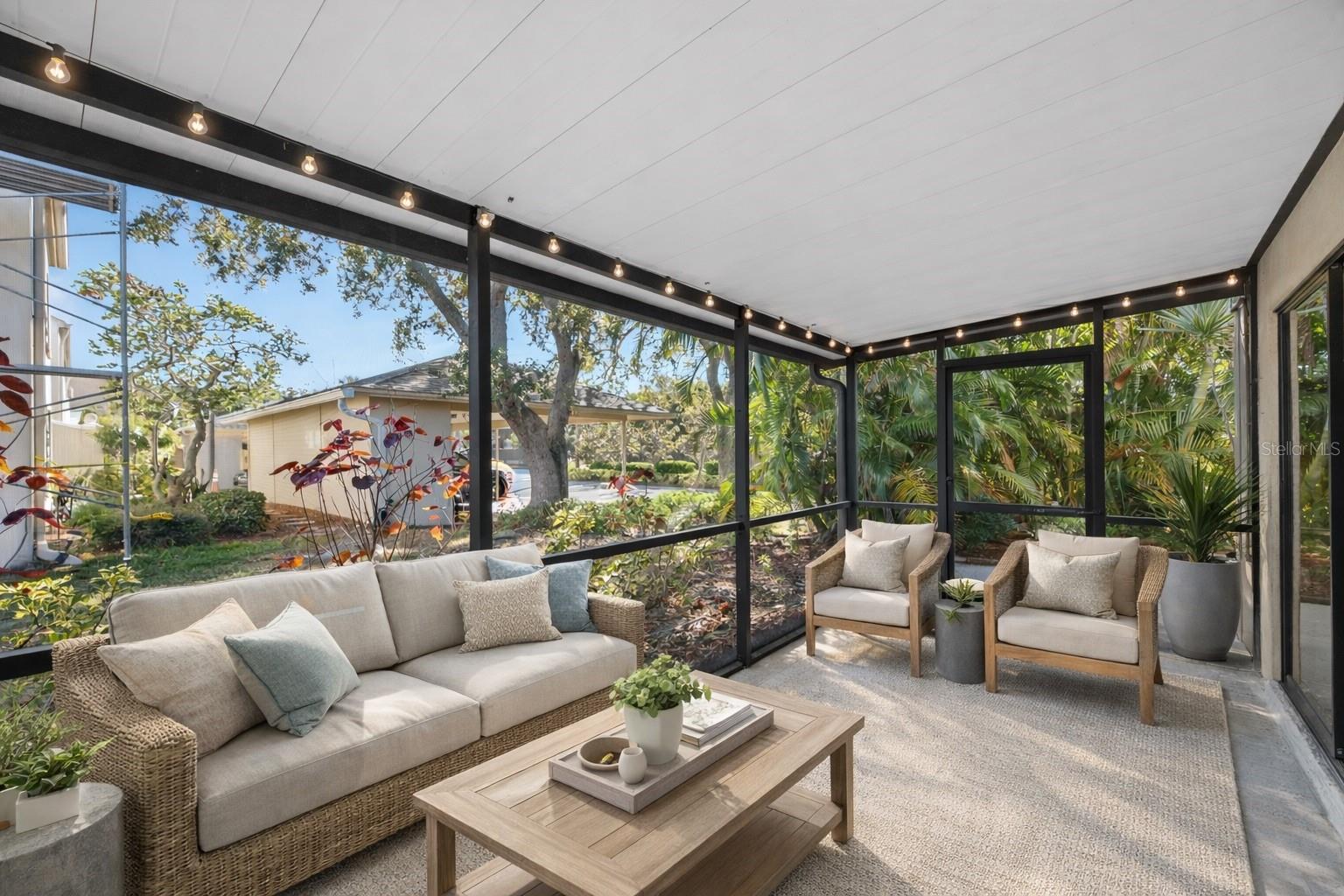 BORDEAUX VILLAGE - Residential