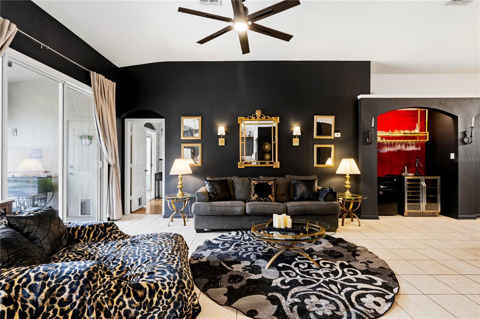 8066 KING PALM CIRCLE