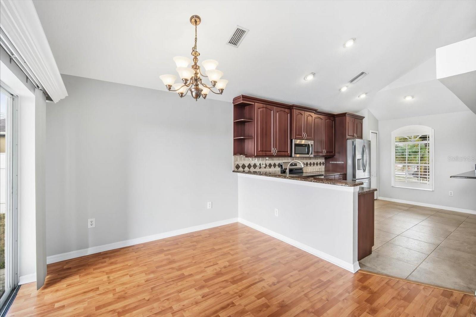 LAKESIDE TR B - Residential