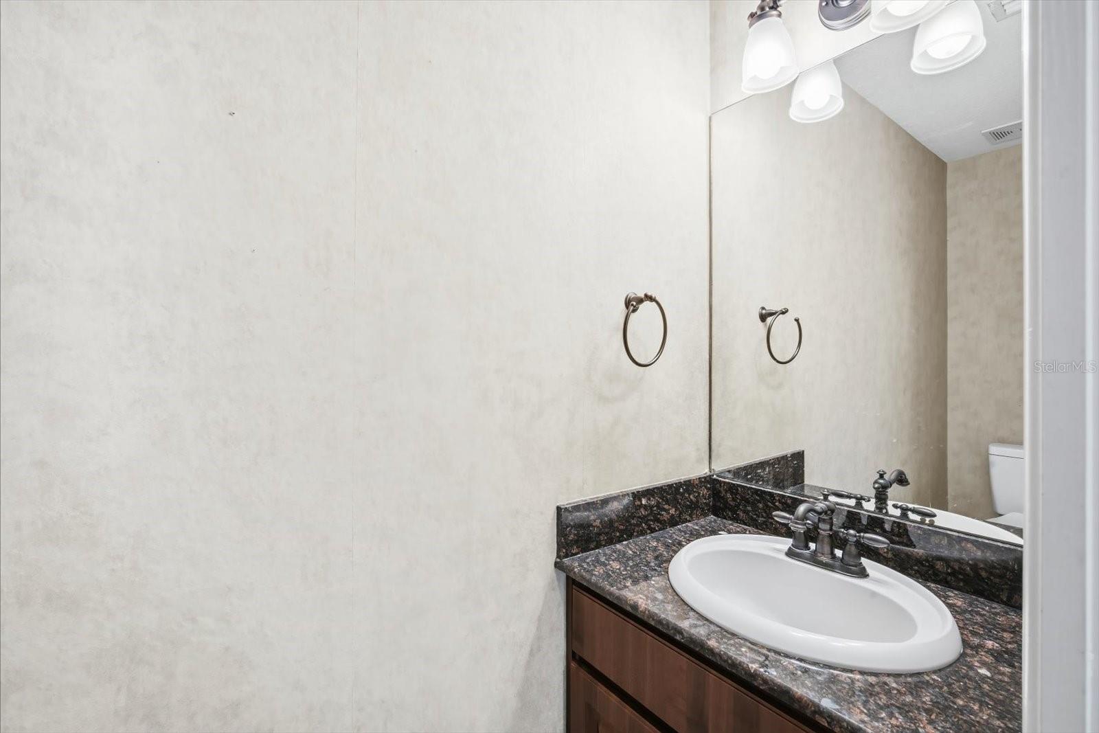 LAKESIDE TR B - Residential