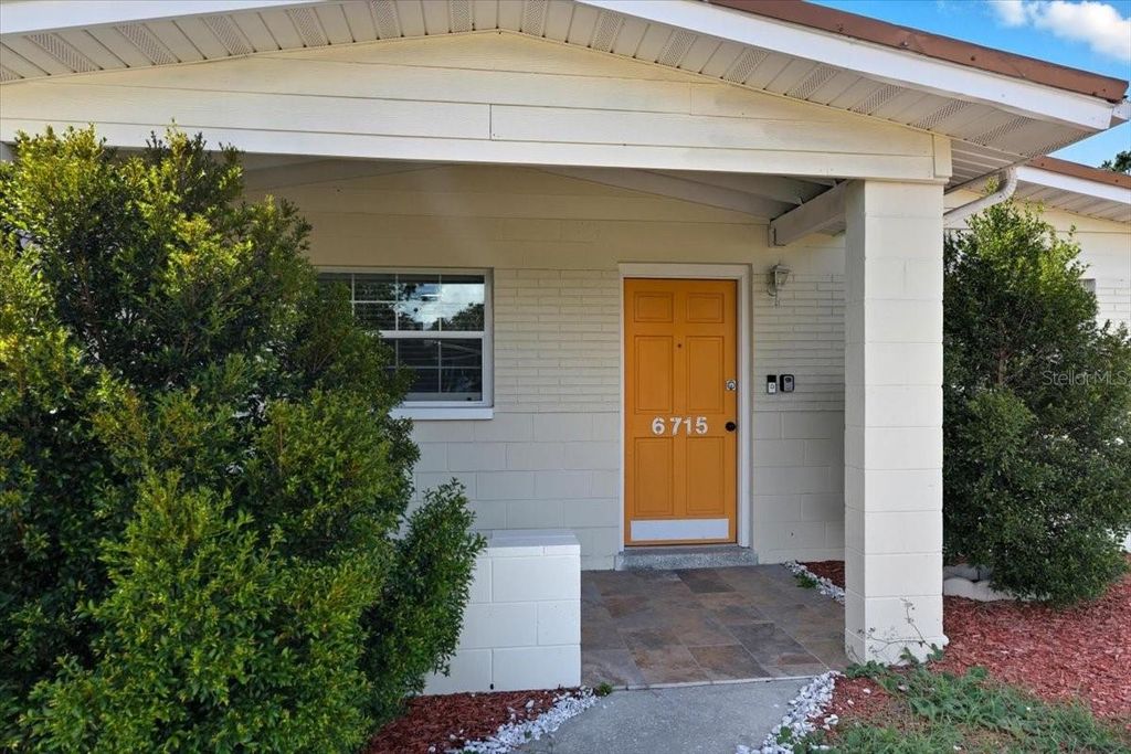 Photo of 6715 S Mascotte Street, Tampa, FL 33616 (MLS # TB8438795)