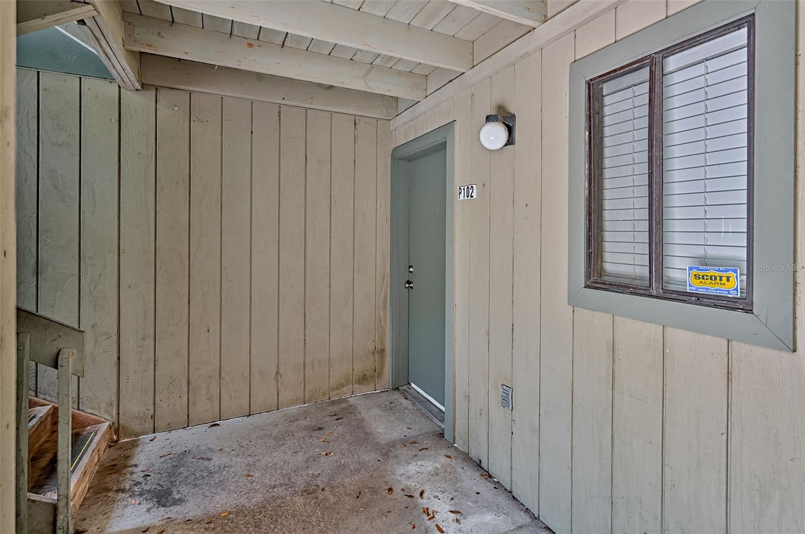 89 SE 16TH AVENUE P102