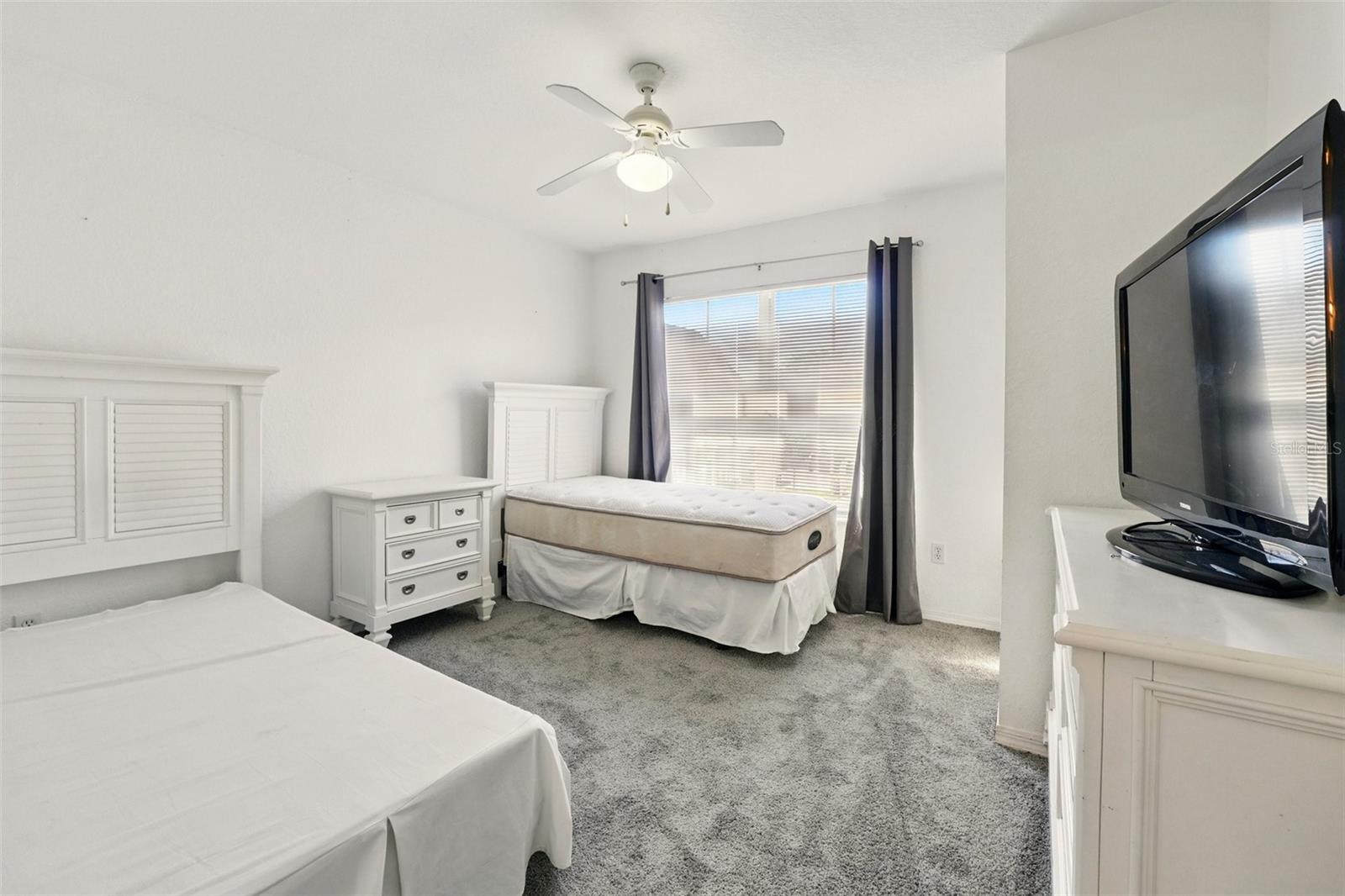 VENETIAN BAY VILLAGE CONDO PH 1 - Residential