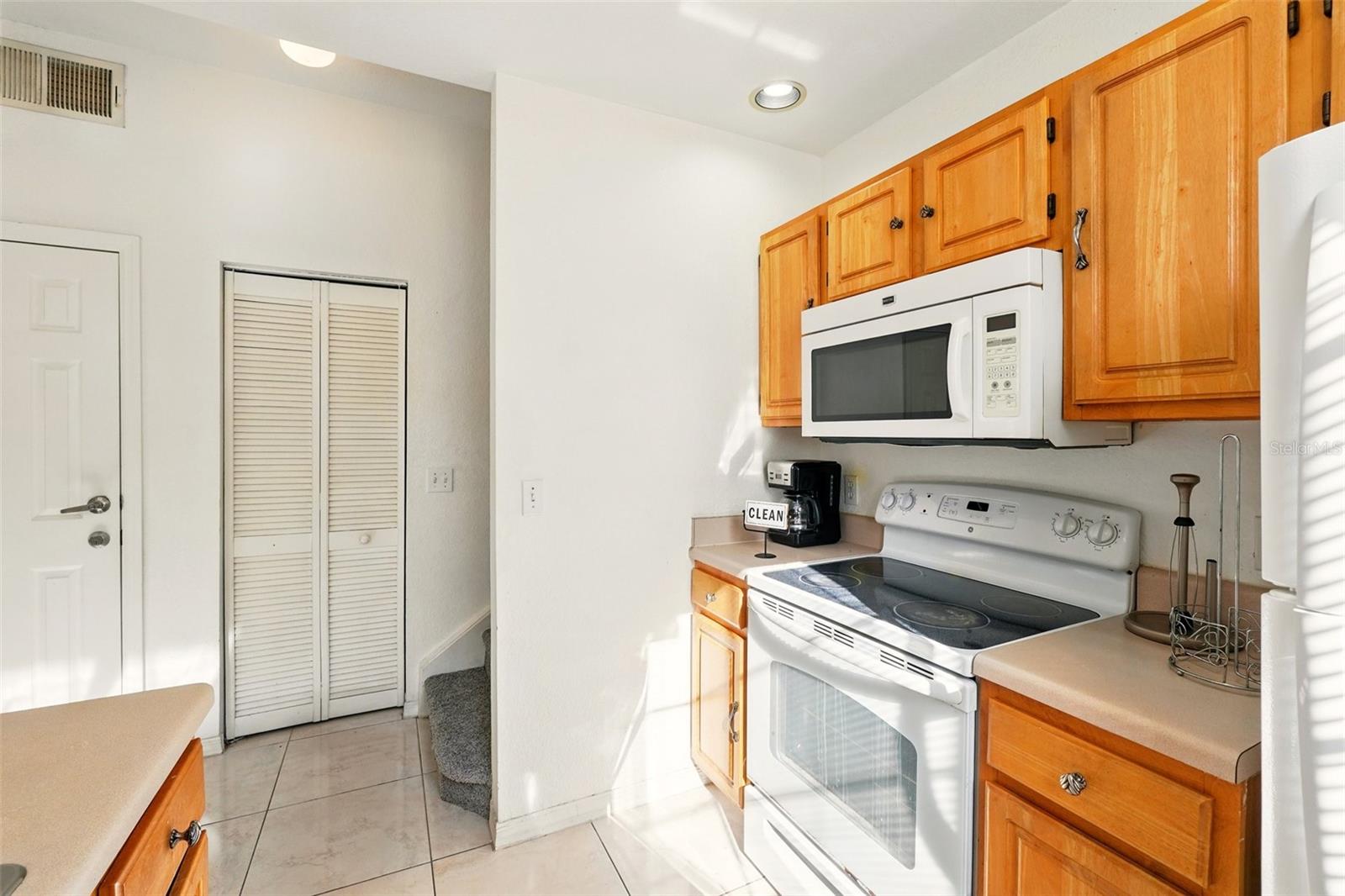 VENETIAN BAY VILLAGE CONDO PH 1 - Residential