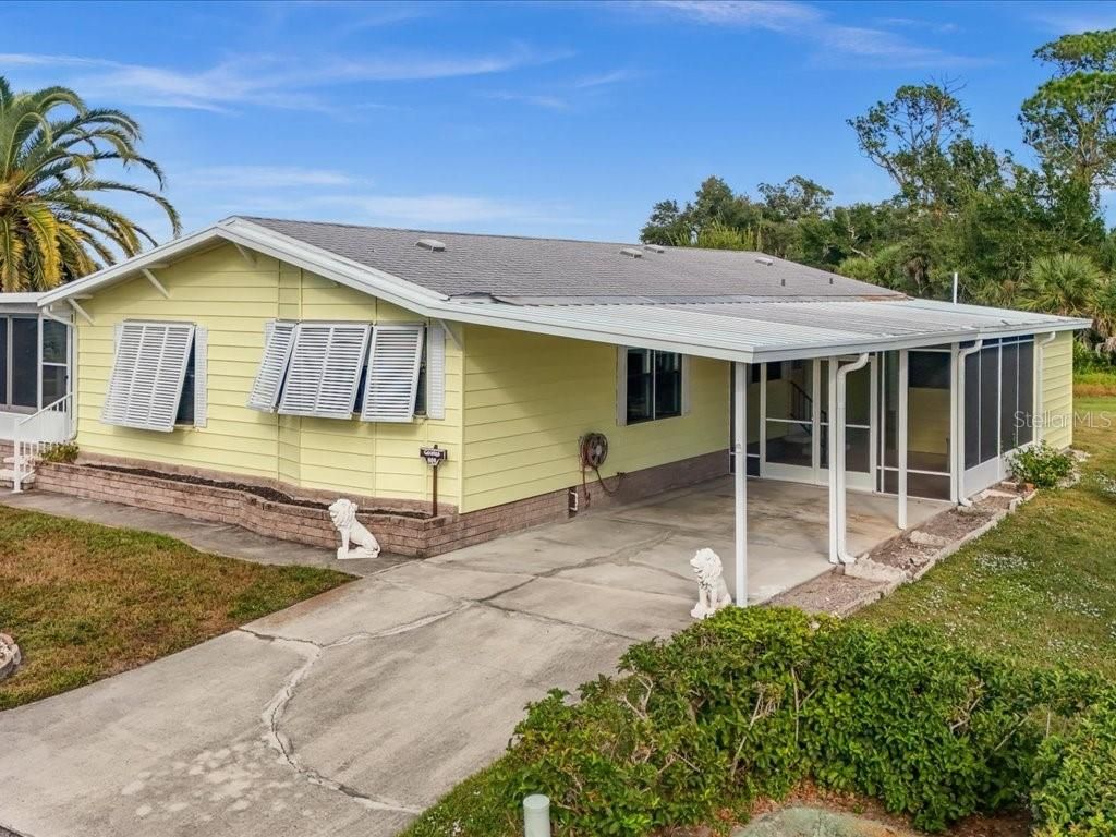 Photo of 809 Manchester Court, Englewood, FL 34223 (MLS # D6144642)