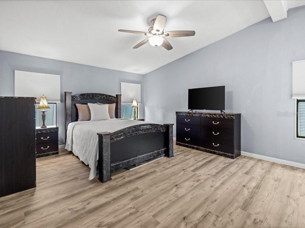 TANGARINE WOODS - Residential