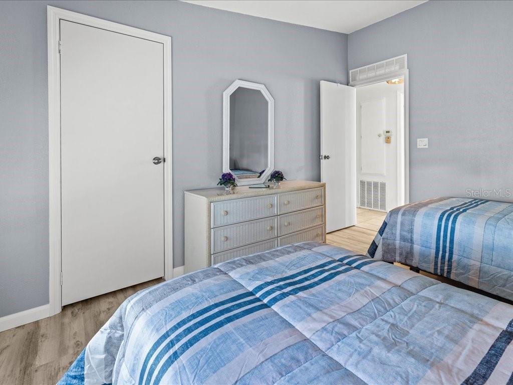 TANGARINE WOODS - Residential