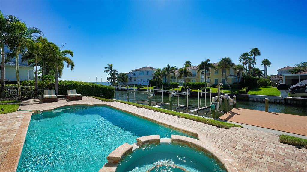 COUNTRY CLUB SHORES SEC 02 - Residential