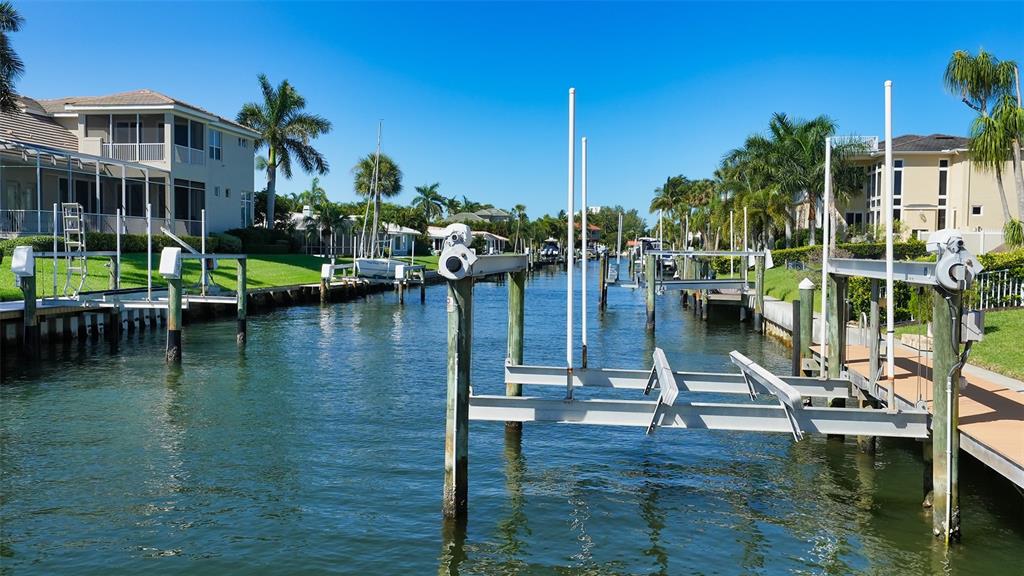 COUNTRY CLUB SHORES SEC 02 - Residential