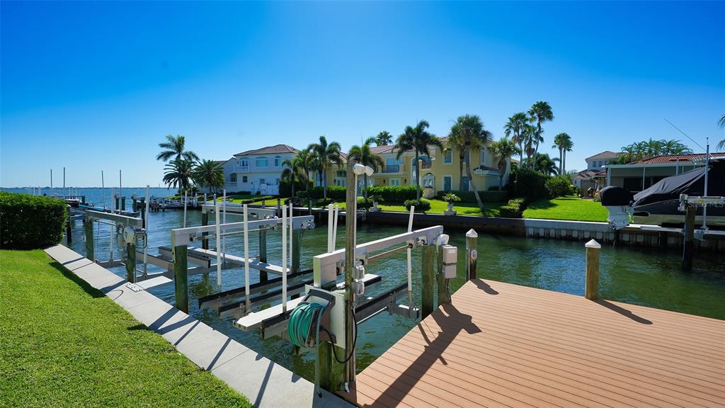 COUNTRY CLUB SHORES SEC 02 - Residential