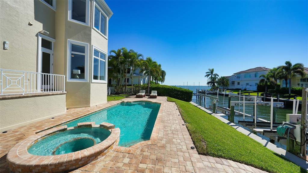 COUNTRY CLUB SHORES SEC 02 - Residential