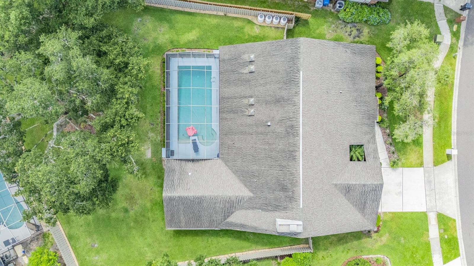 LAKE MAGDALENE MANORS - Residential