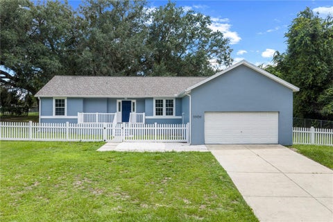 Photo of 10050 SE 130th Street, Belleview, FL 34420 (MLS # OM730338)