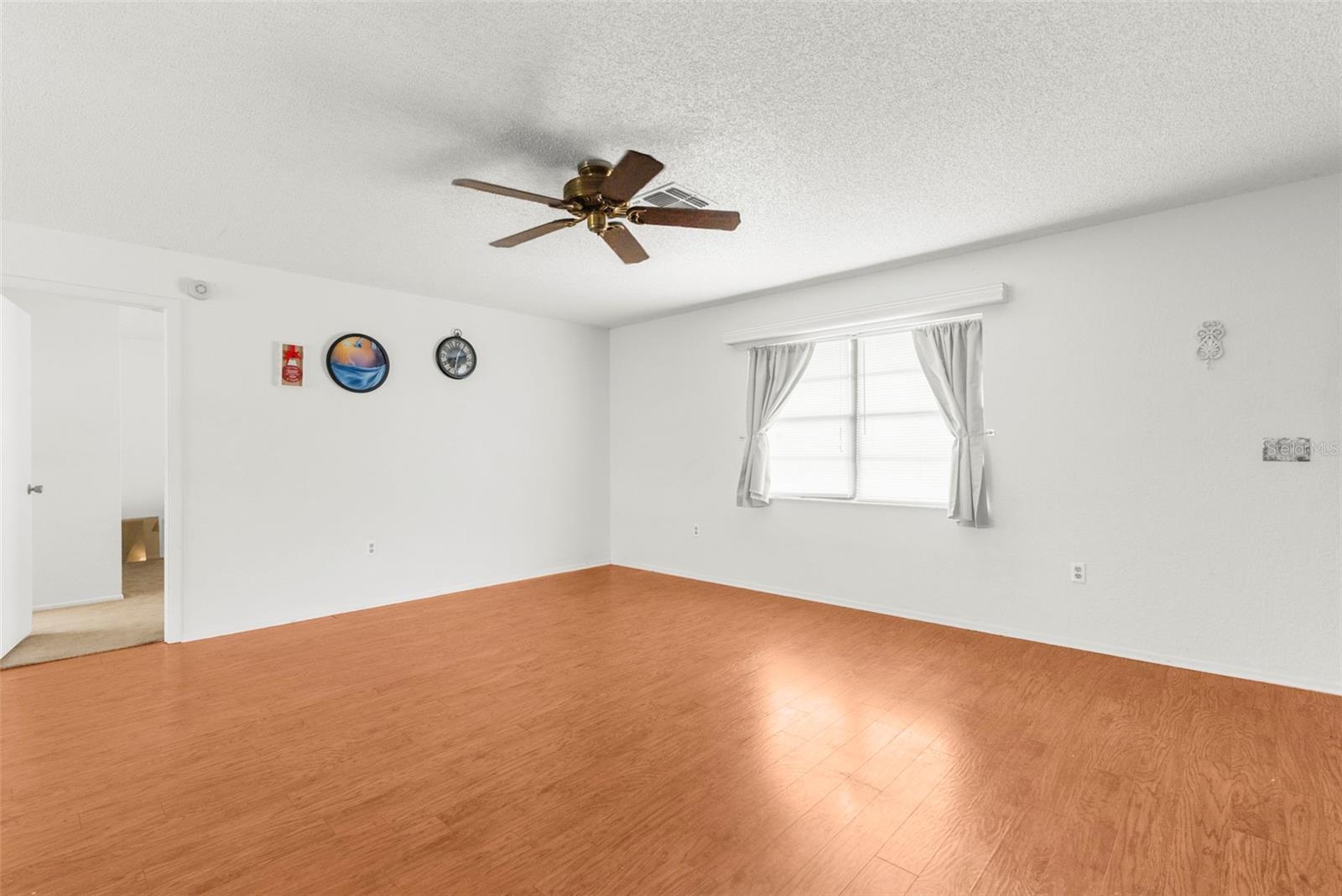 SPRING LAKE FOREST - Residential