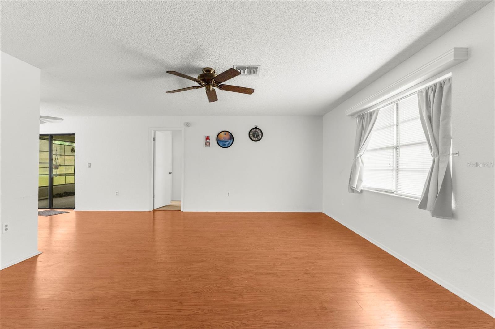 SPRING LAKE FOREST - Residential