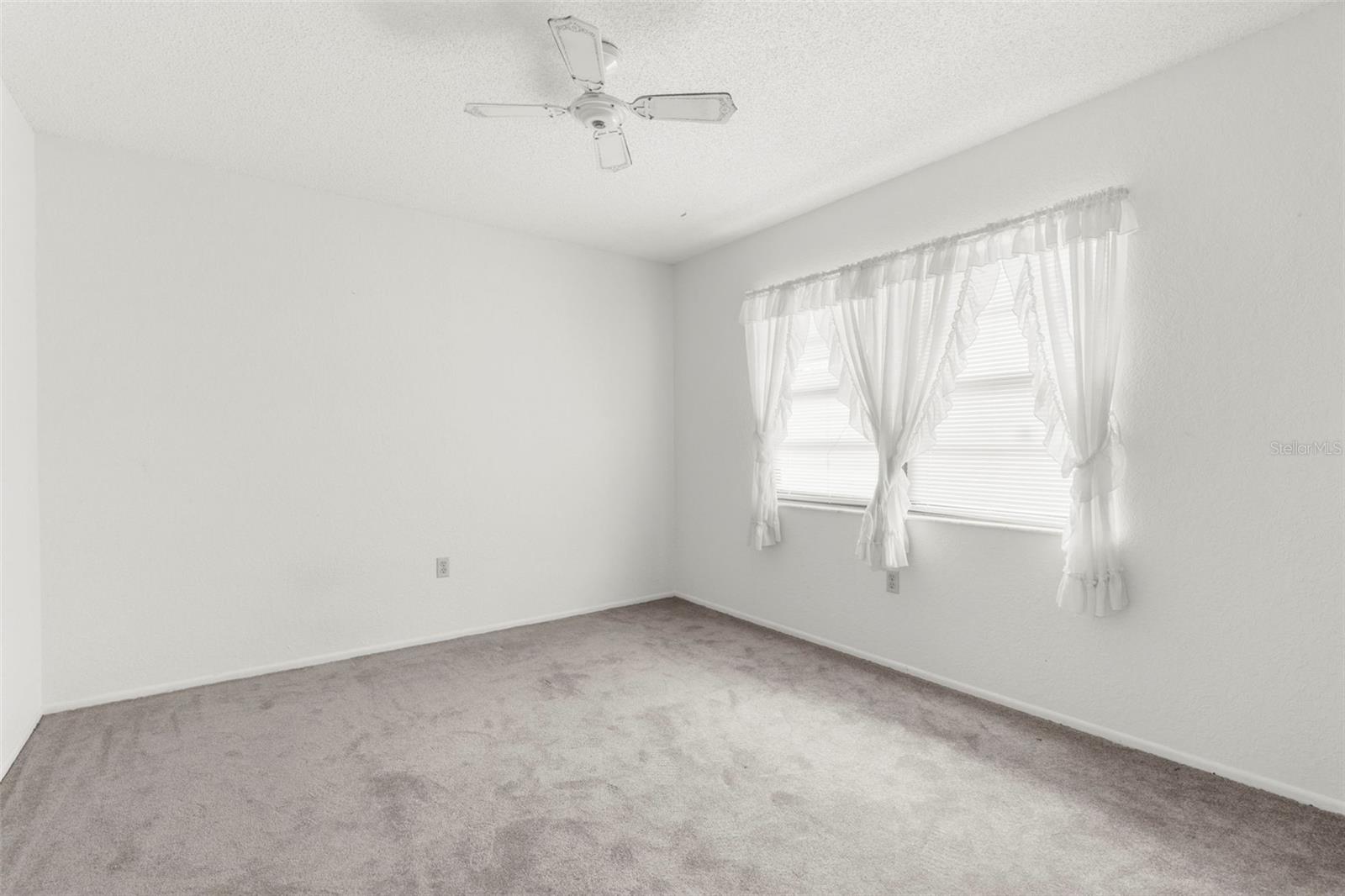 SPRING LAKE FOREST - Residential