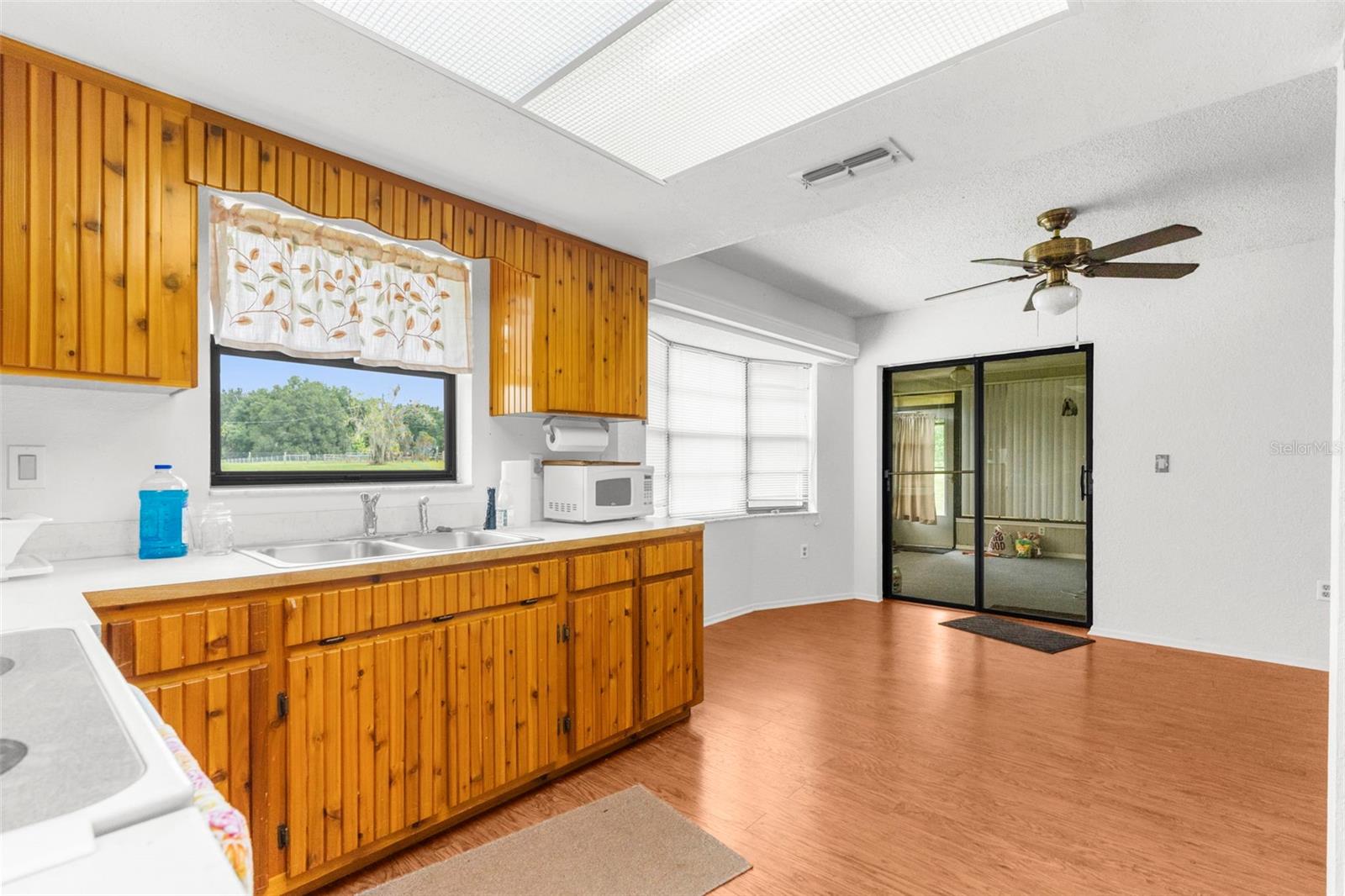 SPRING LAKE FOREST - Residential