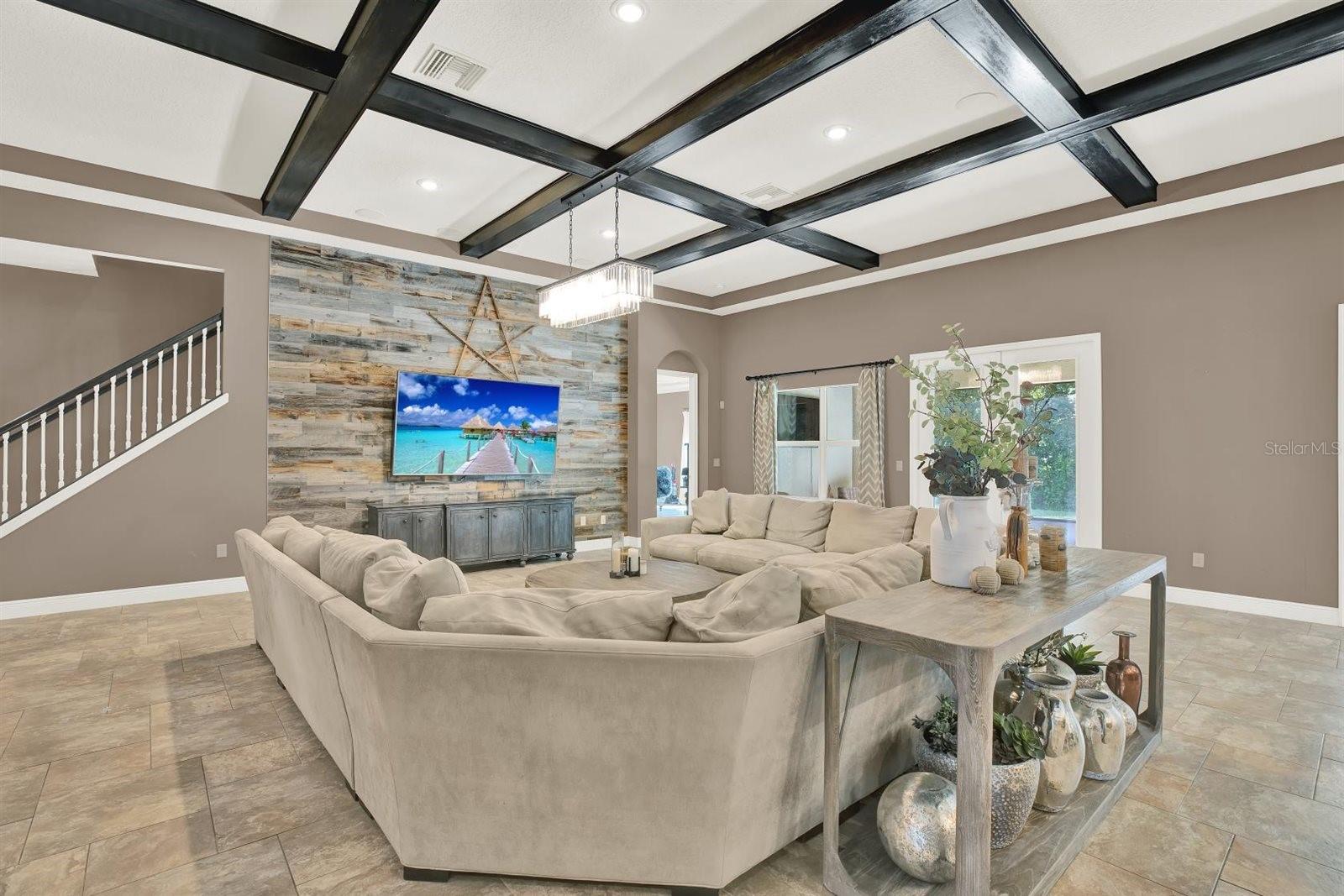 10015 HAZELNUT COURT