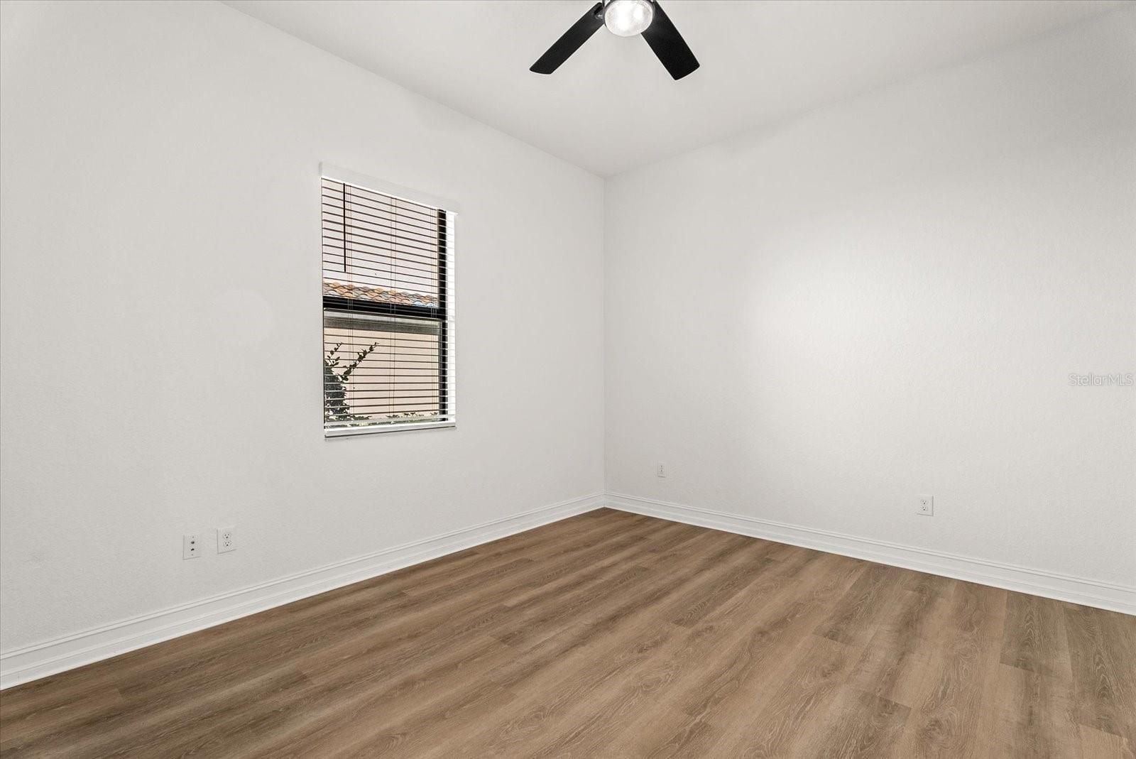 LAKEWOOD NATIONAL GOLF CULB PH II - Residential